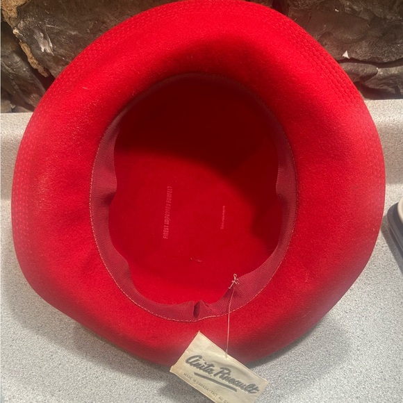 💫NWT Very Clockwork Orange Vintage Red Felt Hat by Anita Pineault.RARE FIND - Picture 3 of 6